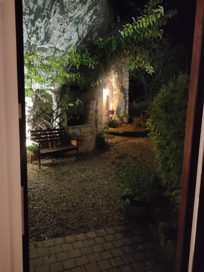 Les Troglos De Beaulieu Loches Kültér fotó