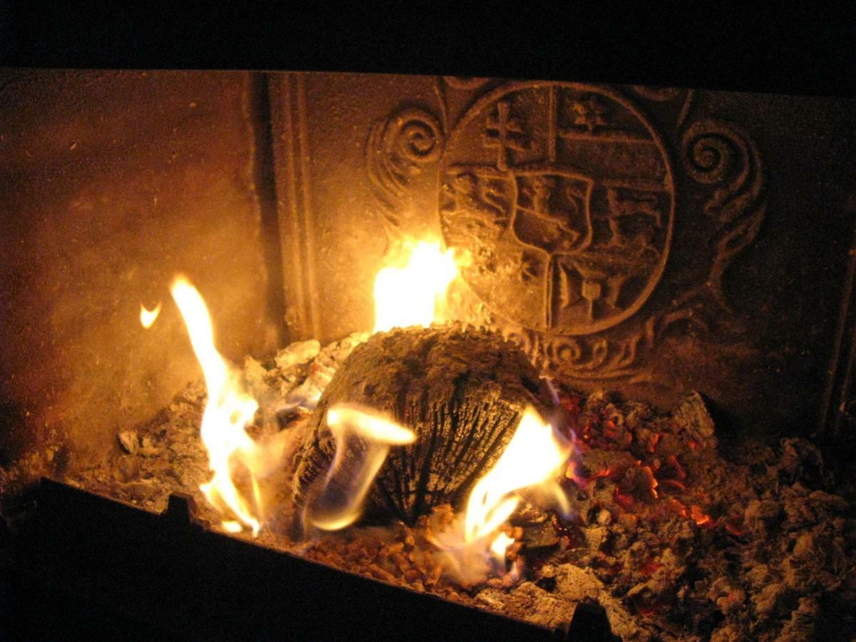 Les Troglos De Beaulieu Loches Kültér fotó